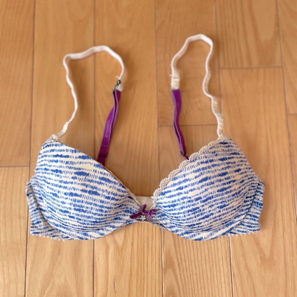 Pout by Victoria Secret Padded Bra with Crisscross option
